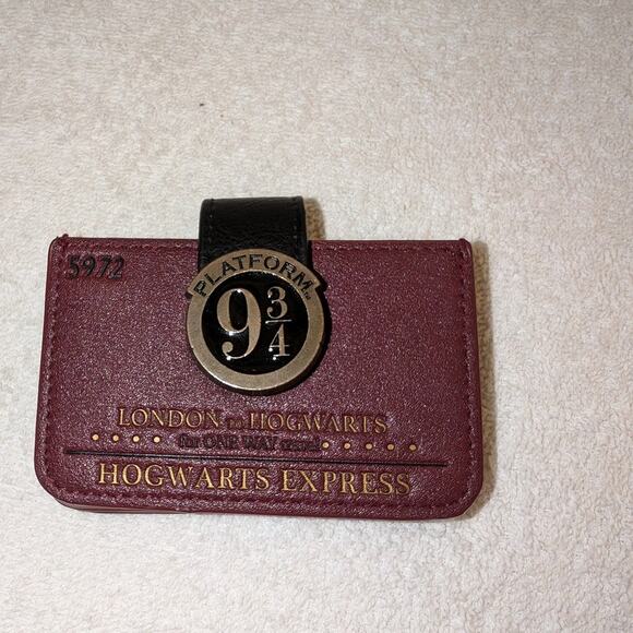 Harry Potter Warner Bros Bag  X Body & Wallet Collectors Item *No Longer Made* - Picture 4 of 7